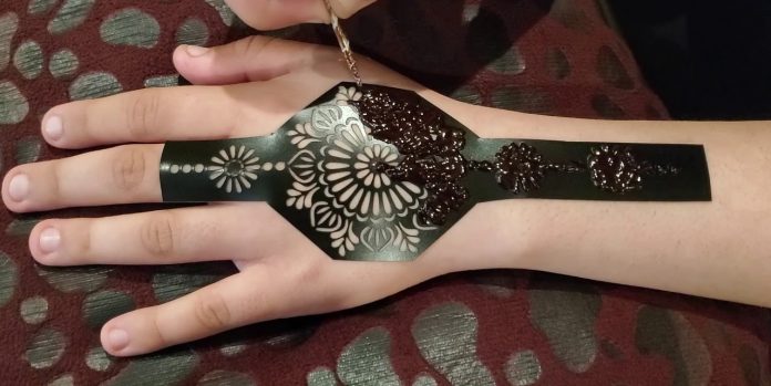 Stencils-For-Henna-Tattoos-How-To-Create-A-Beautiful-Tattoo-In-Minutes-